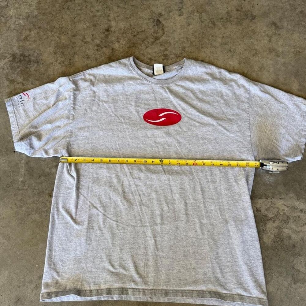 Hanes Men's Grey T-shirt